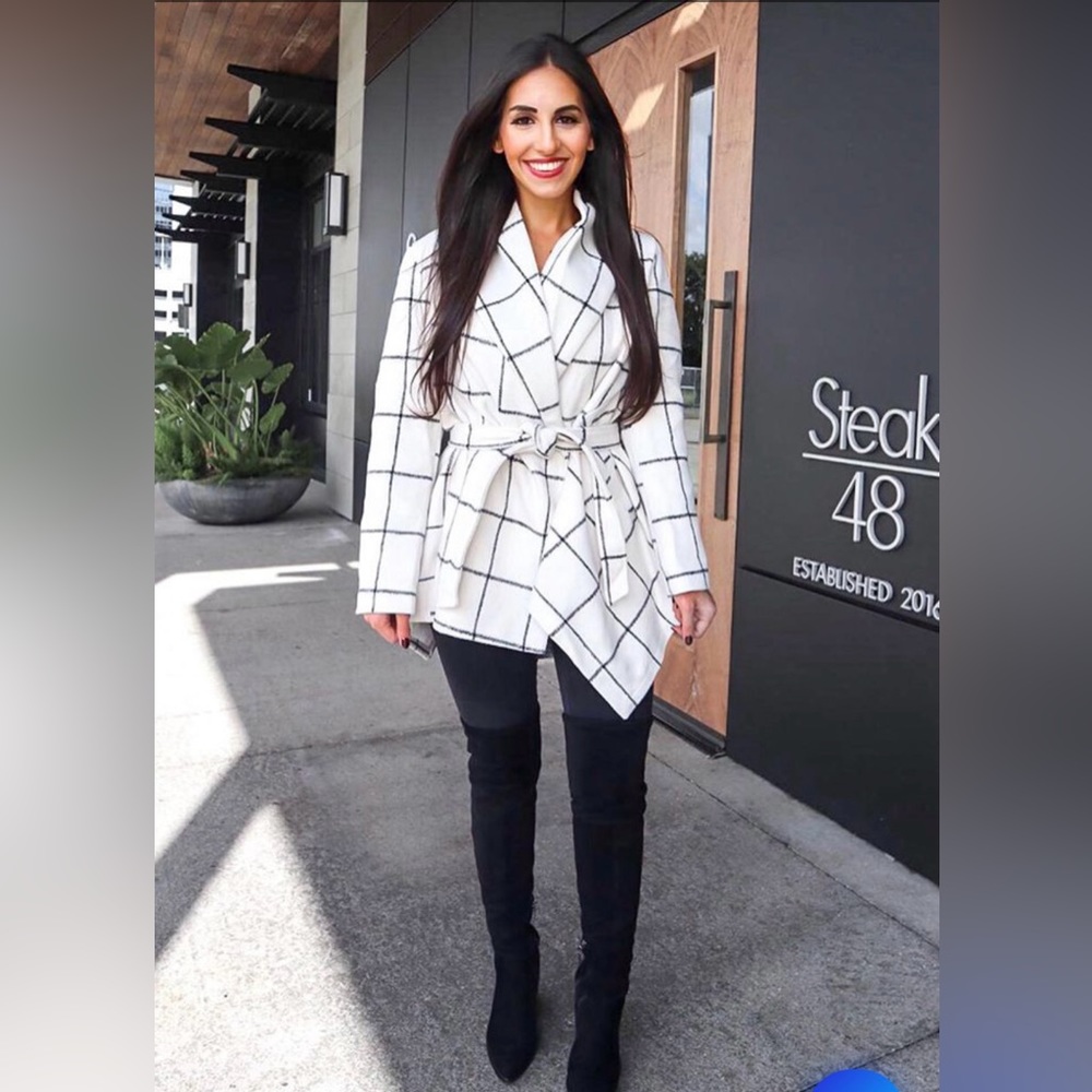 Chicwish PRAIRIE GRID RABATO COAT IN WHITE